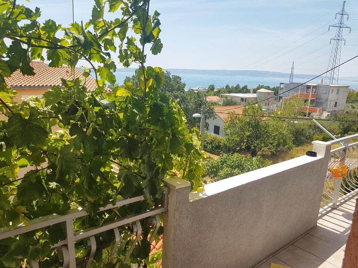 Apartments Mima Каштела Екстер'єр фото